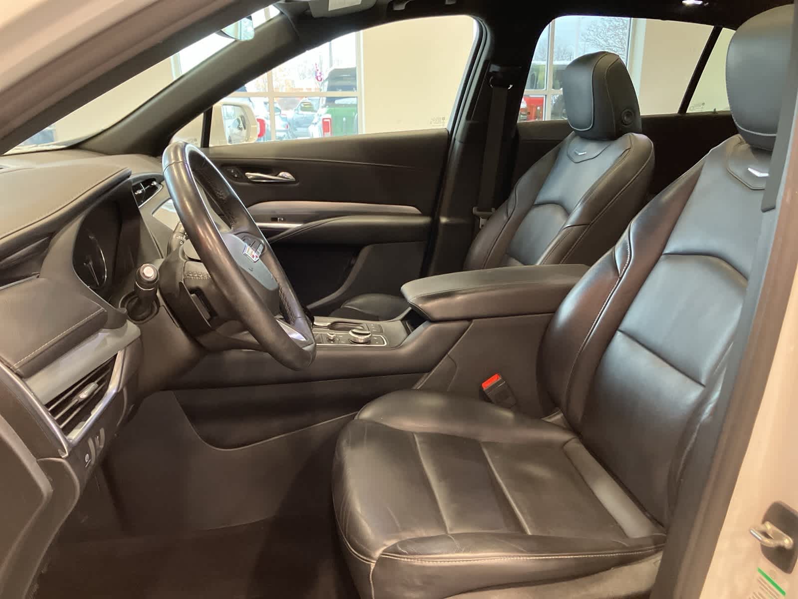 Thumbnail: 2021 Cadillac XT4 - 12