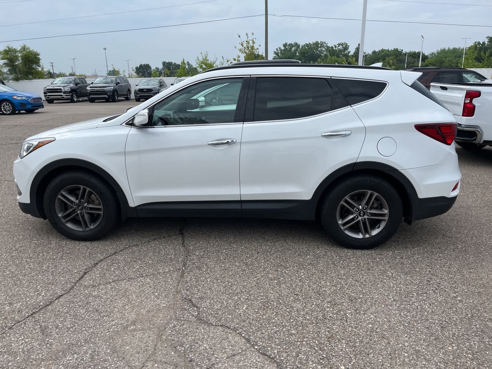 Thumbnail: 2018 Hyundai Santa Fe - 5
