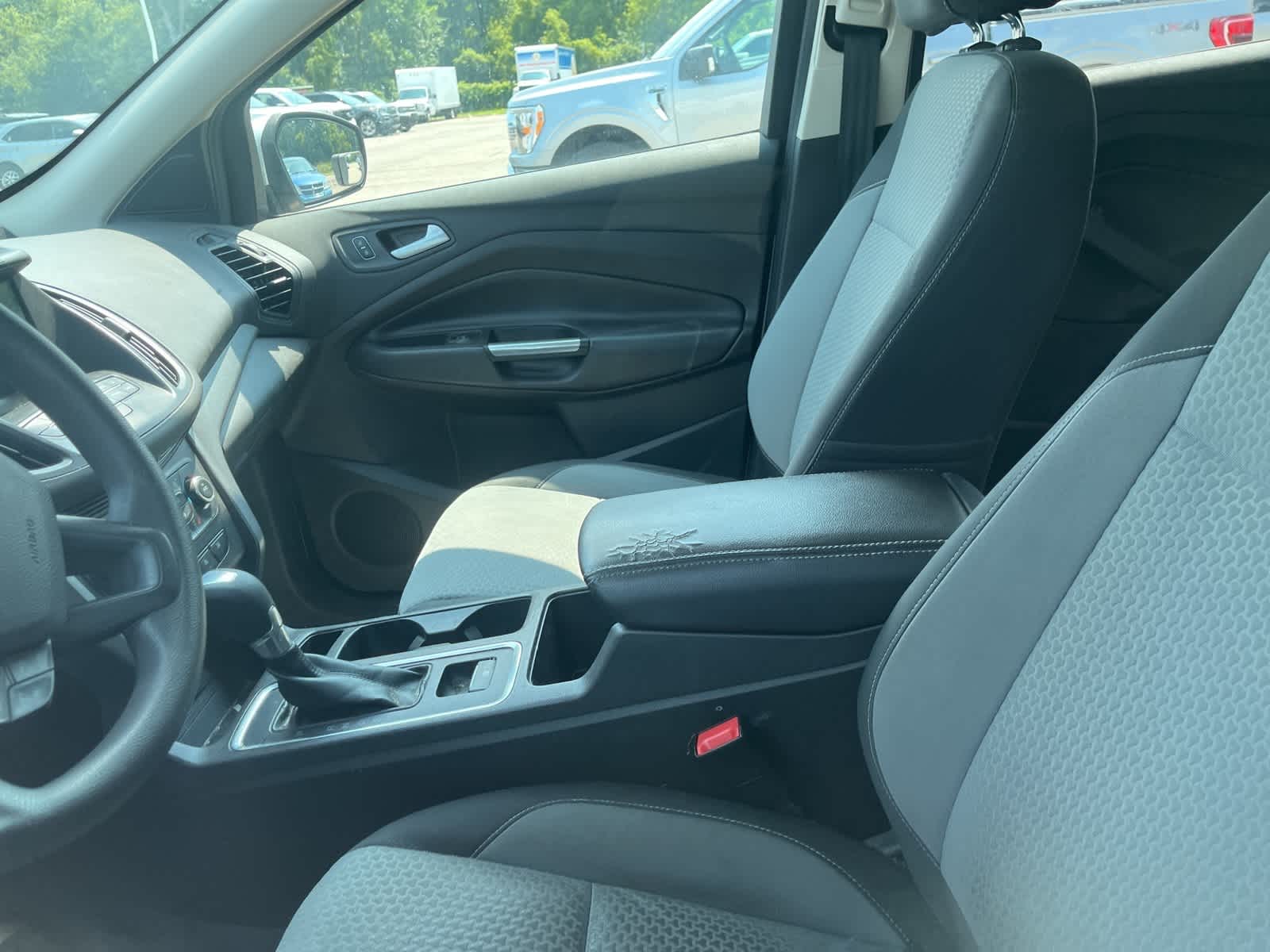 Thumbnail: 2017 Ford Escape - 21