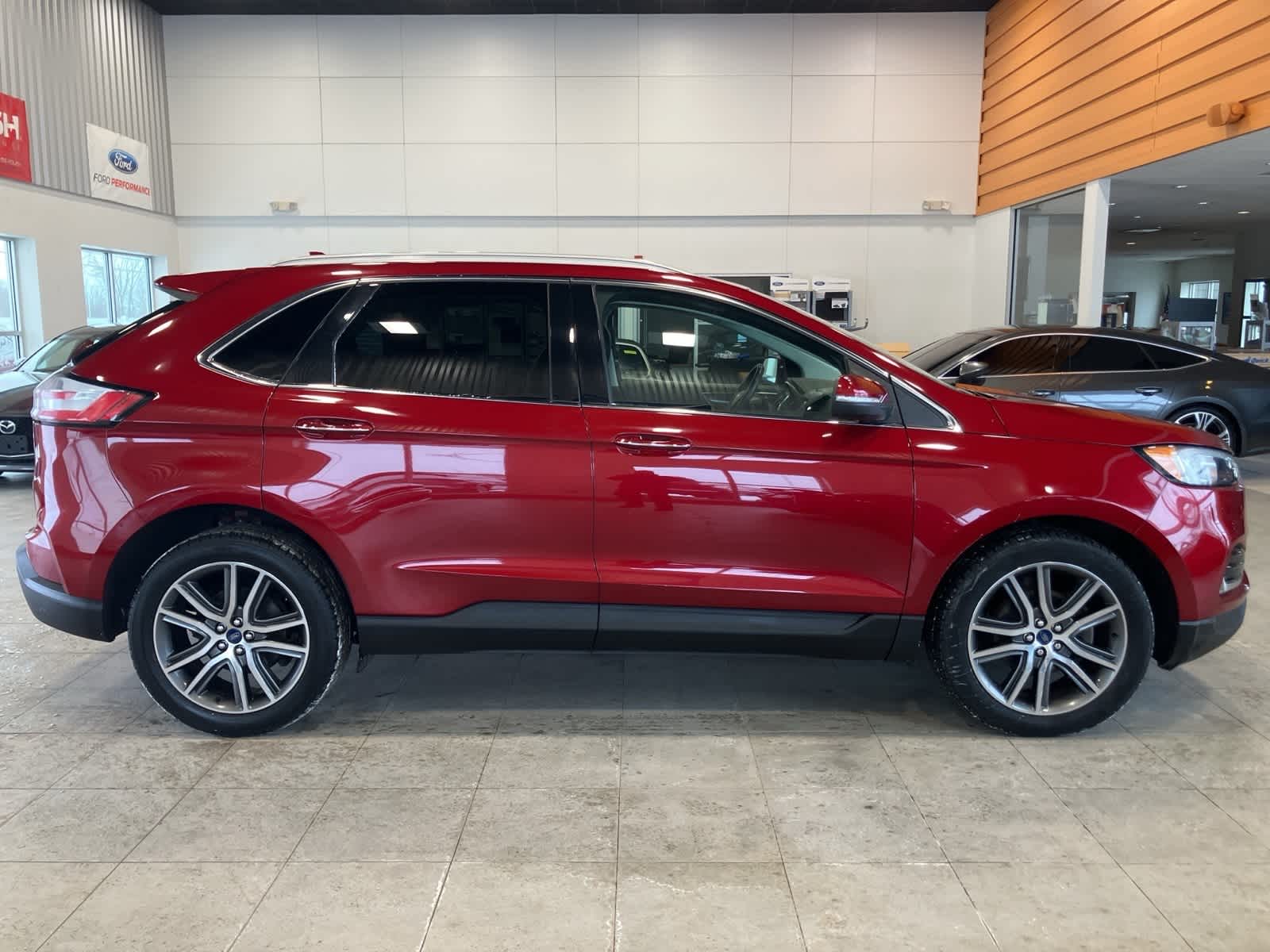 Thumbnail: 2019 Ford Edge - 4
