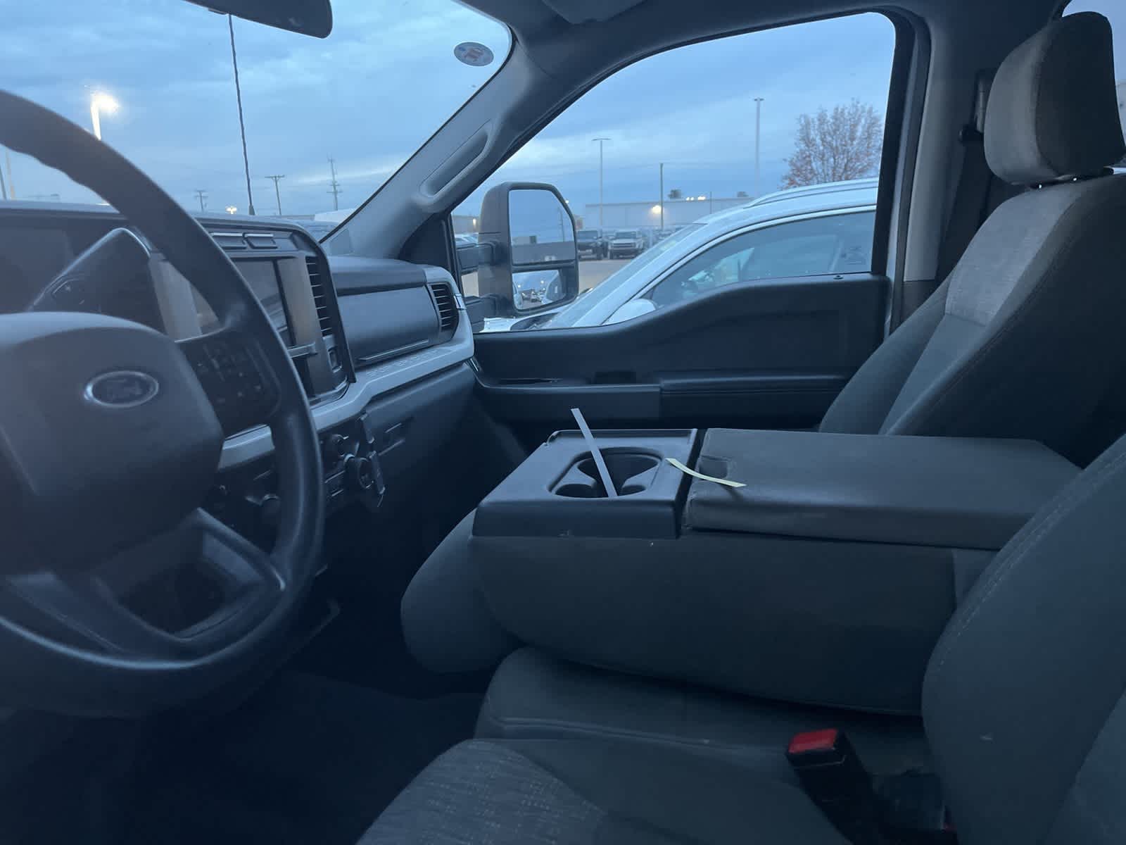 Thumbnail: 2024 Ford Econoline - 28