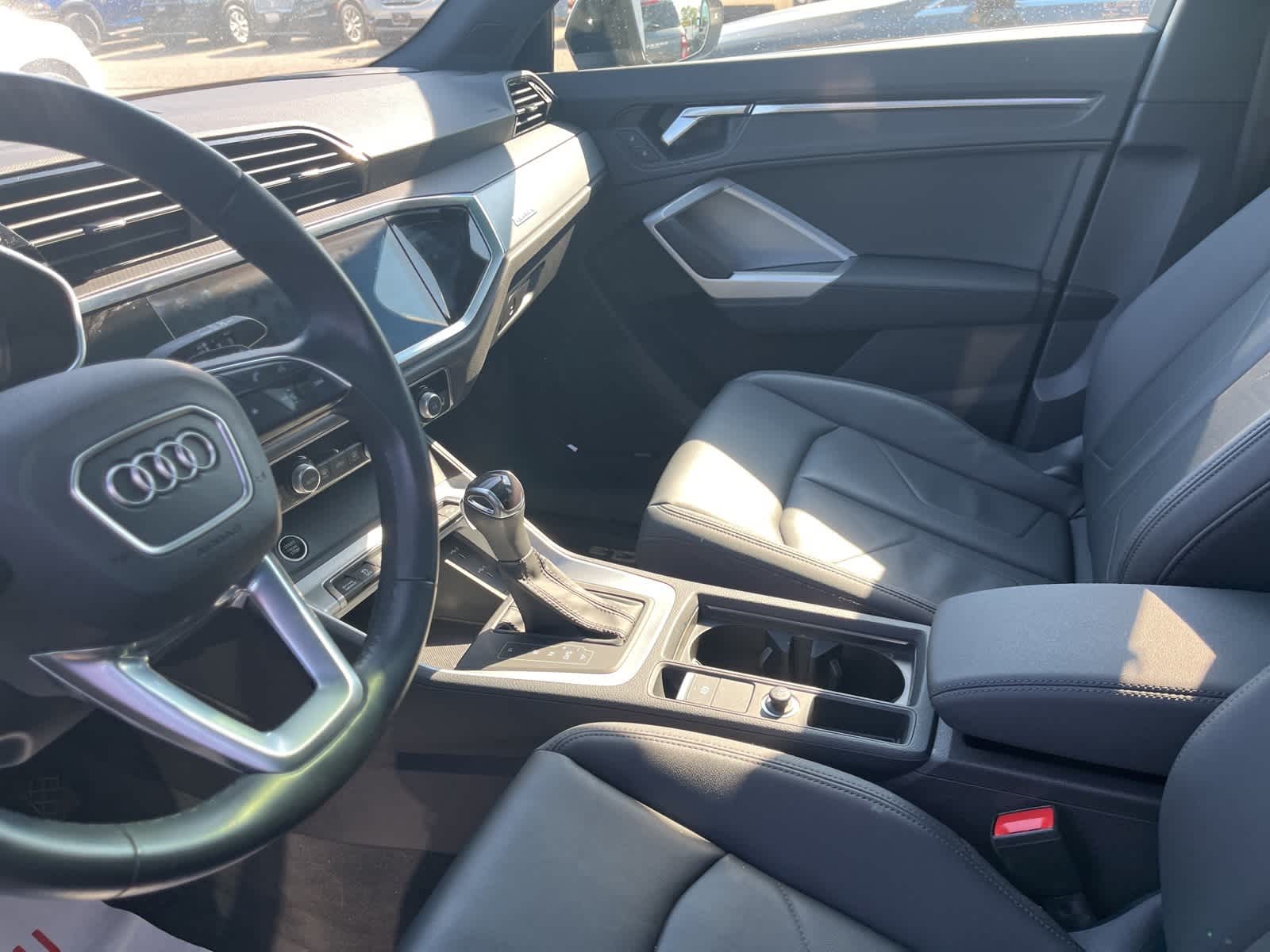 Thumbnail: 2022 Audi Q3 - 28
