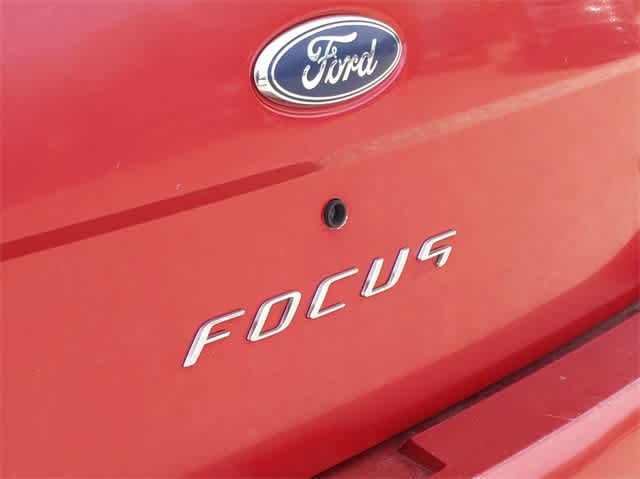 2009 Ford Focus SE 12