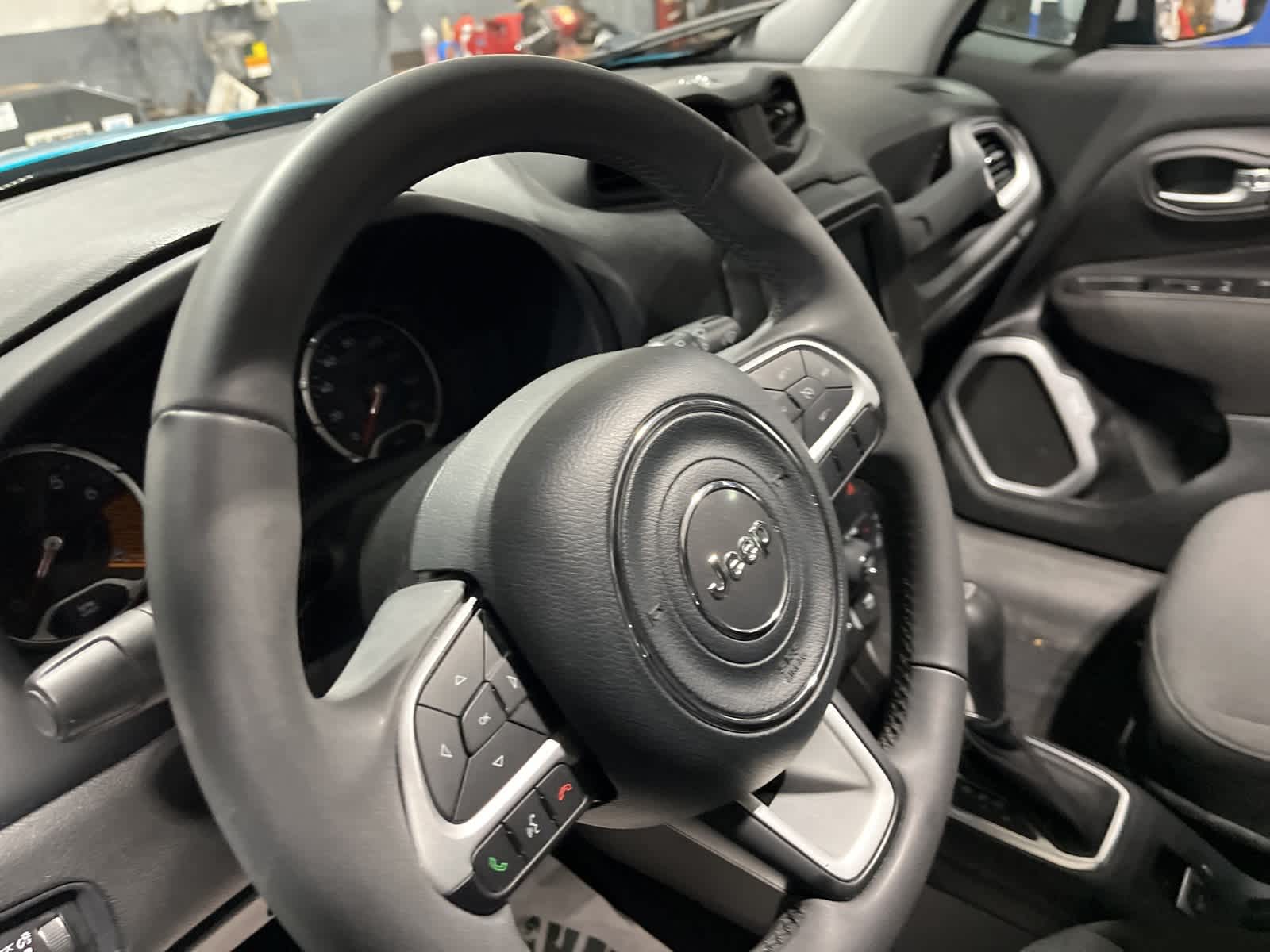 2021 Jeep Renegade Islander 23