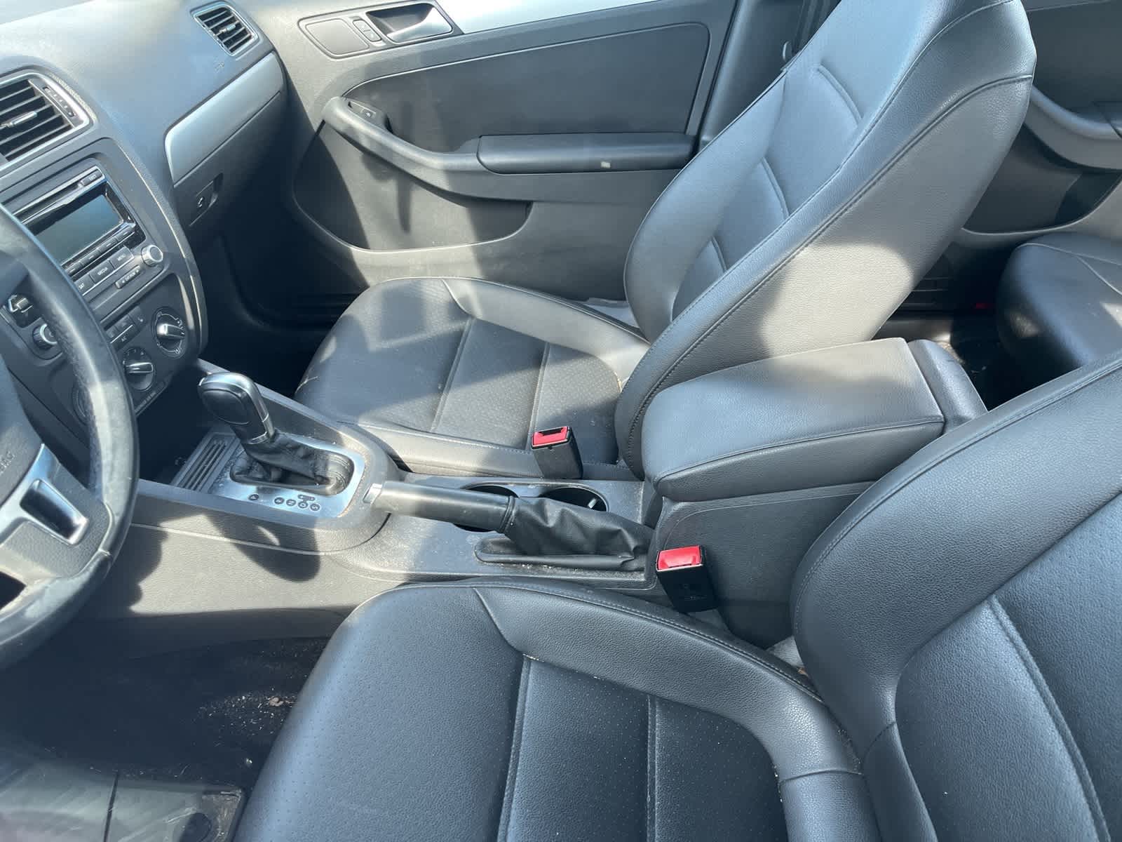 Thumbnail: 2014 Volkswagen Jetta - 25