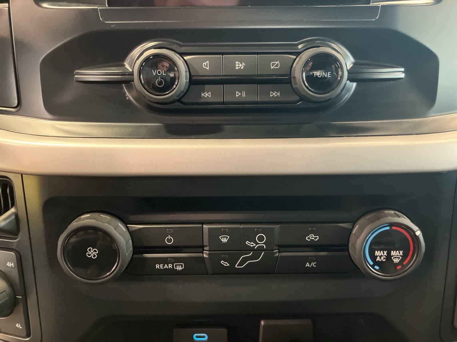 Thumbnail: 2023 Ford F-150 - 17