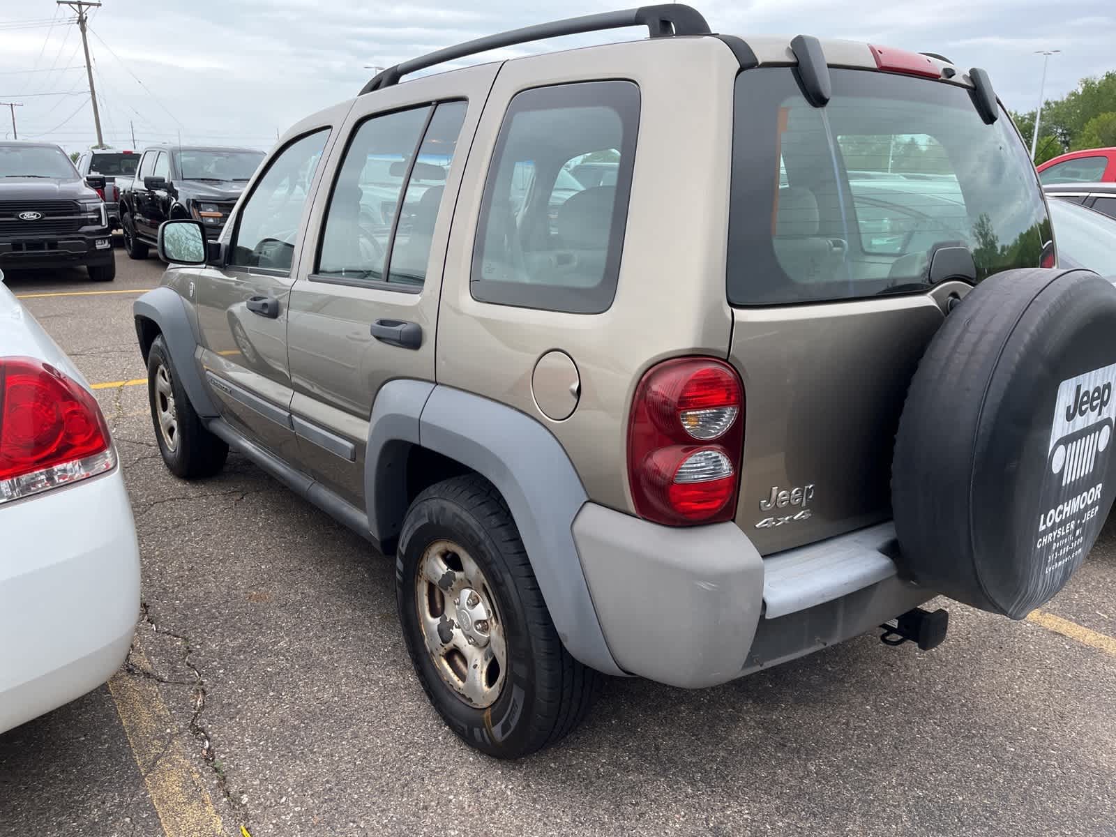 Thumbnail: 2005 Jeep Liberty - 8