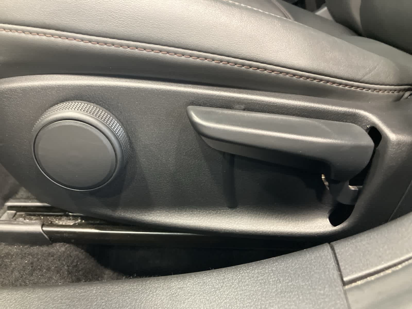 Thumbnail: 2025 Mazda Mazda3 - 10