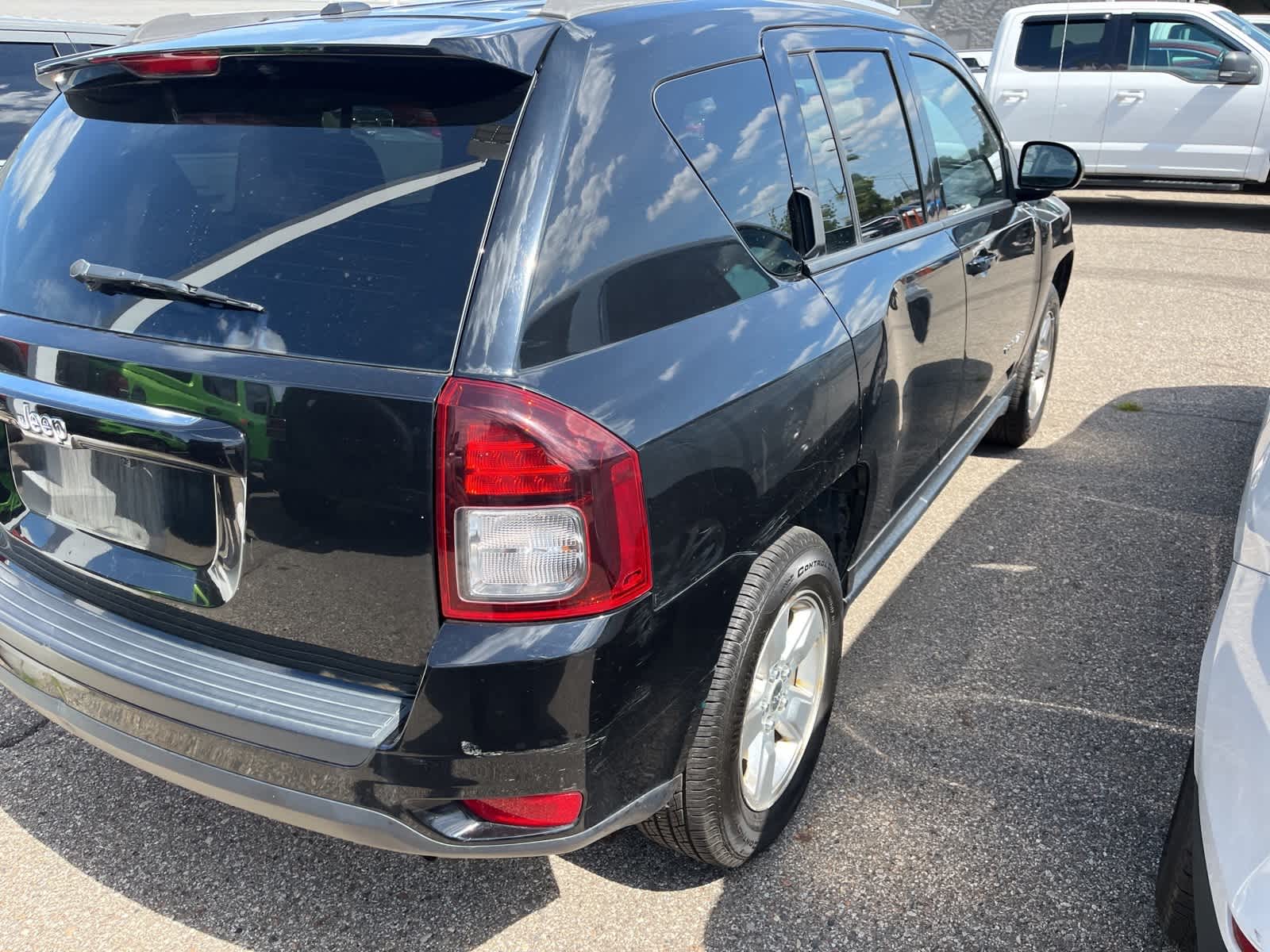 Thumbnail: 2015 Jeep Compass - 14