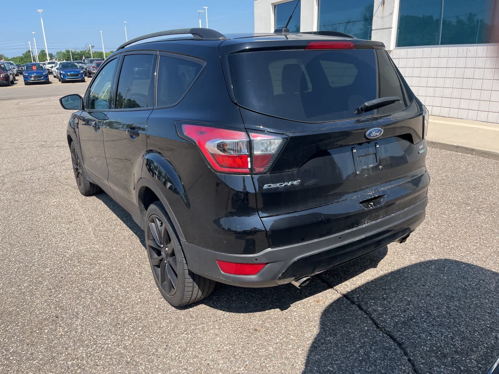 Thumbnail: 2017 Ford Escape - 9