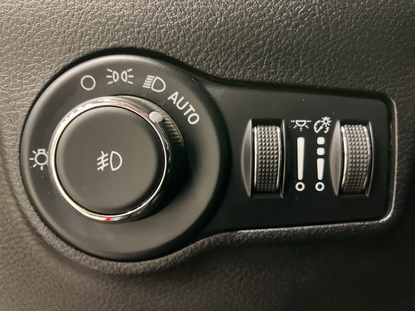 Thumbnail: 2025 Jeep Compass - 13