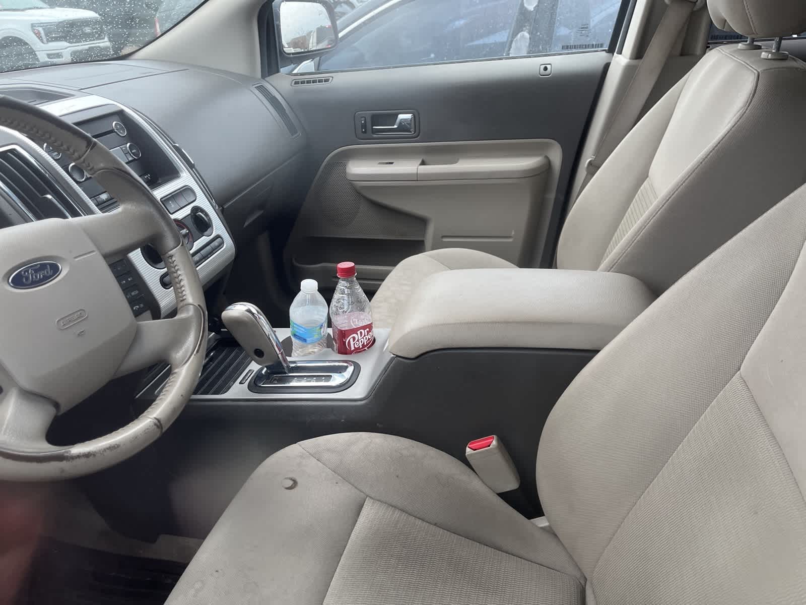 Thumbnail: 2010 Ford Edge - 24