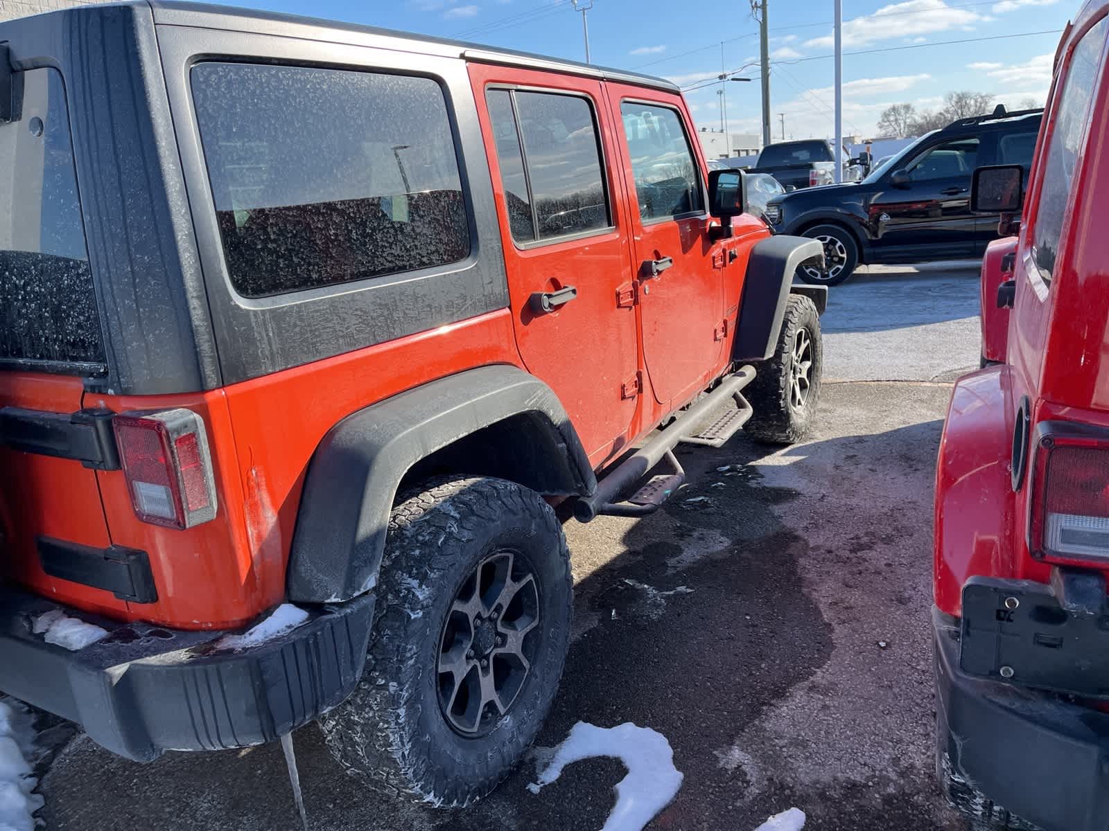 Thumbnail: 2015 Jeep Wrangler - 14