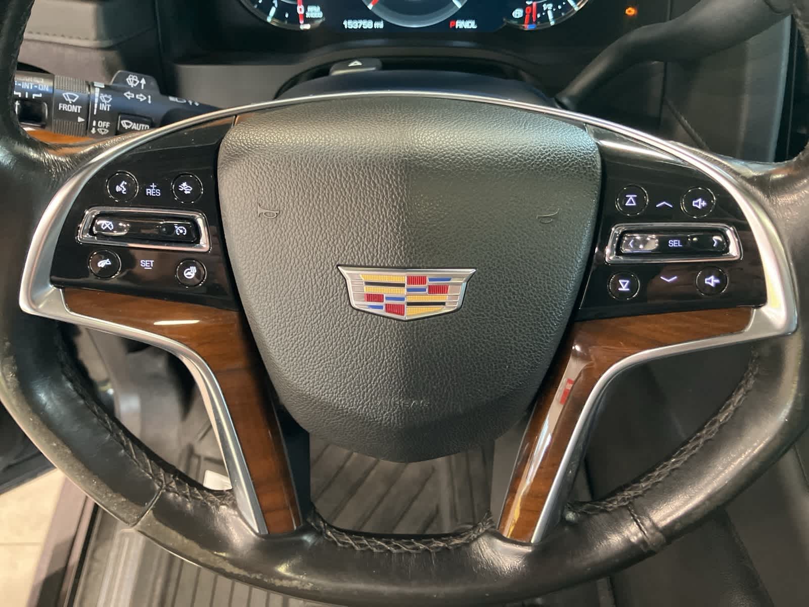 Thumbnail: 2017 Cadillac Escalade - 20