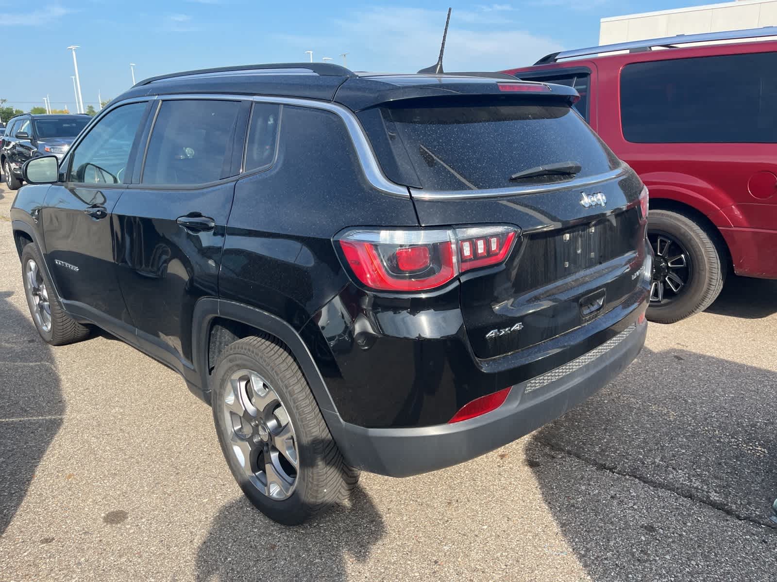 Thumbnail: 2020 Jeep Compass - 9