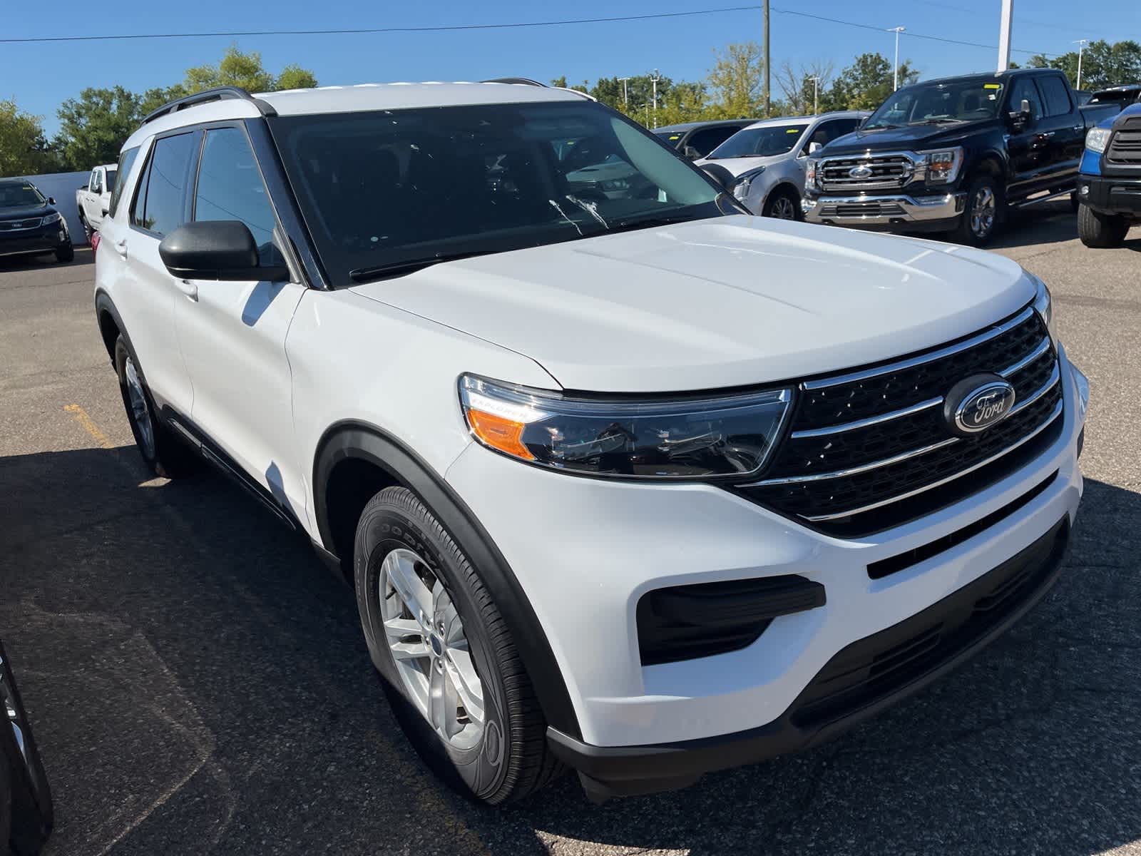 Thumbnail: 2022 Ford Explorer - 17