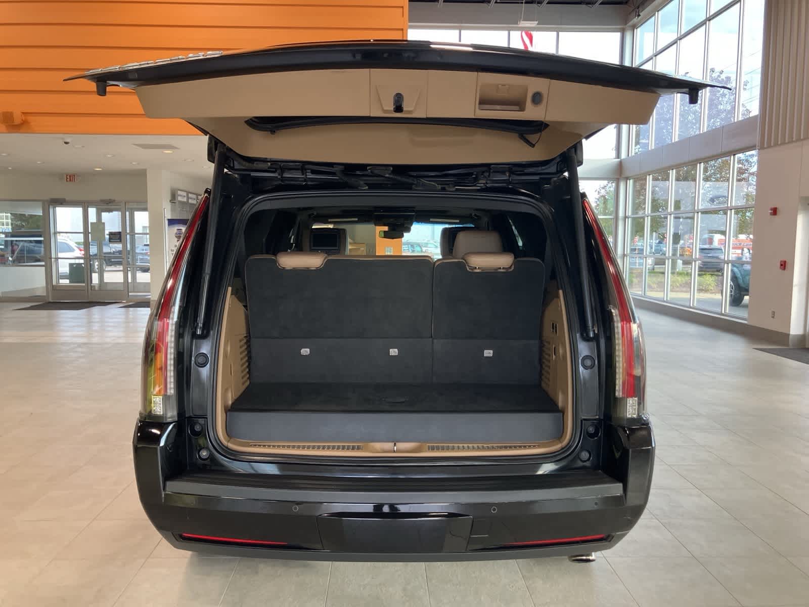 Thumbnail: 2019 Cadillac Escalade - 35