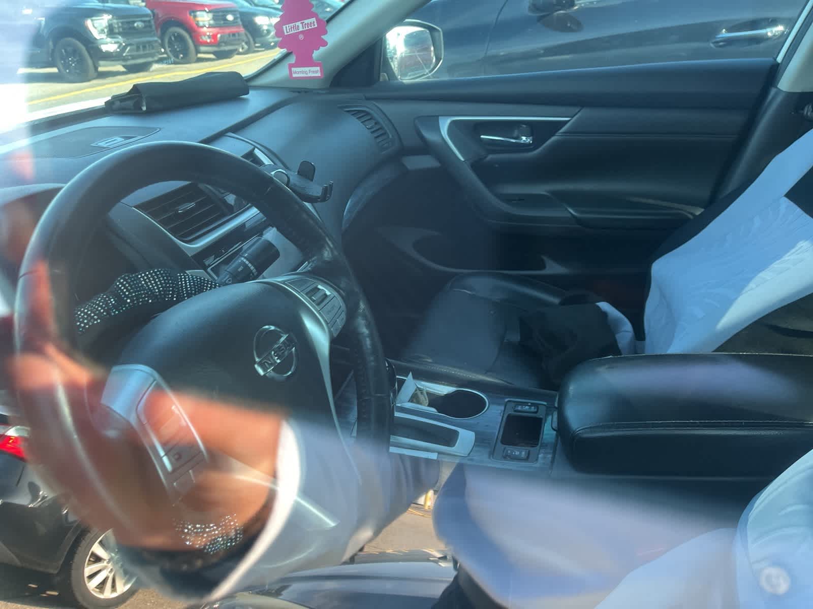 Thumbnail: 2018 Nissan Altima - 25