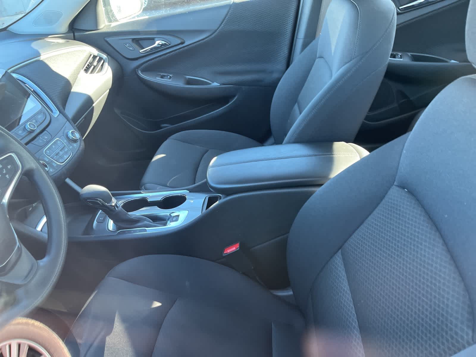 Thumbnail: 2025 Chevrolet Malibu - 26