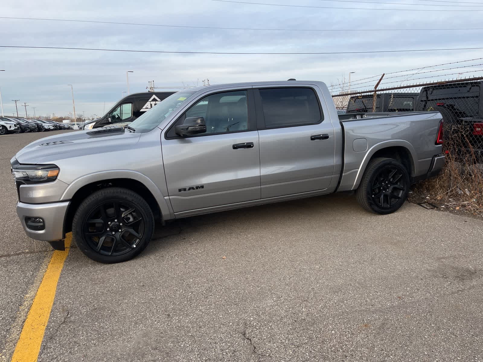 Thumbnail: 2025 RAM 1500 - 6