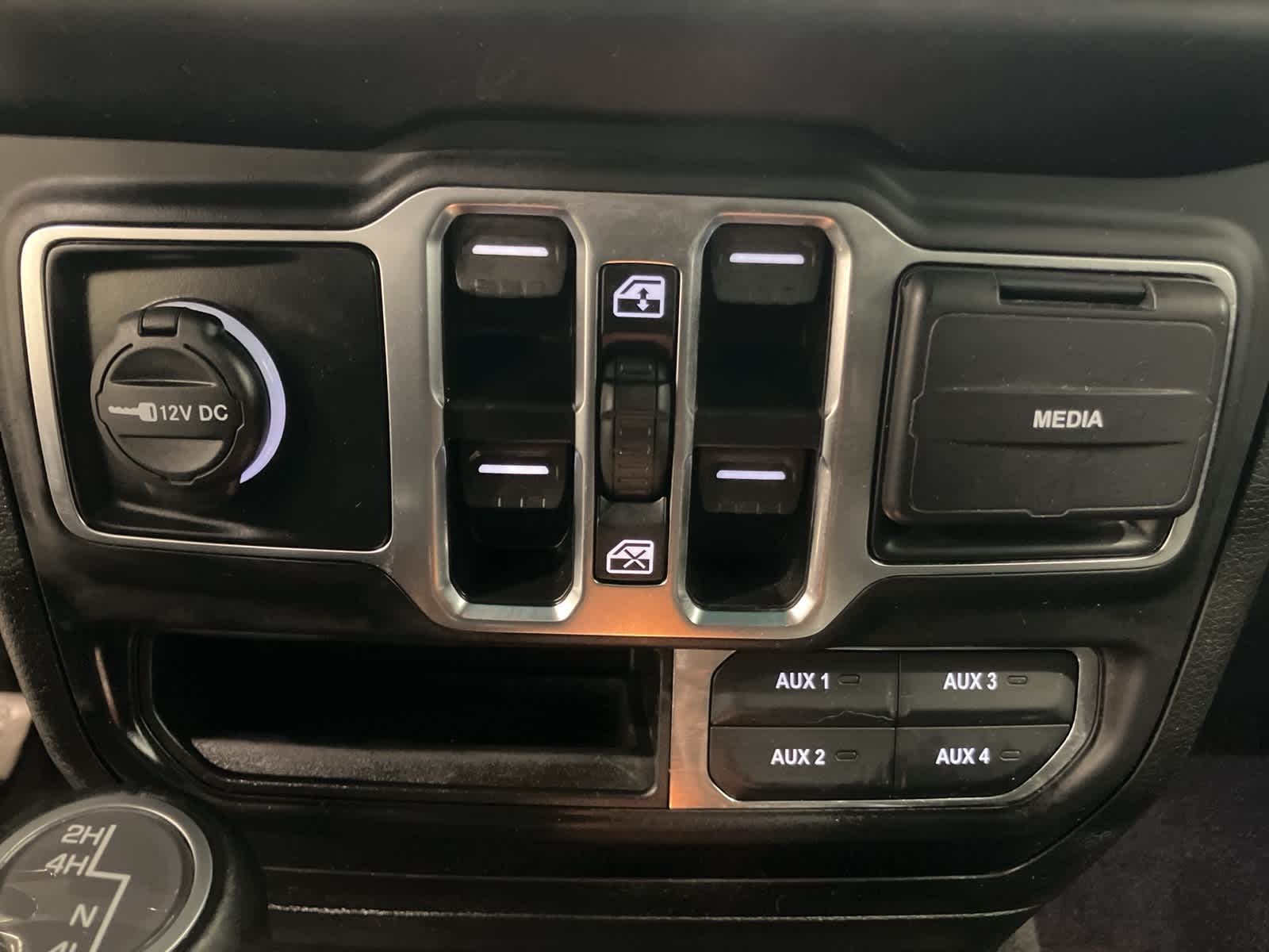 Thumbnail: 2021 Jeep Wrangler - 19