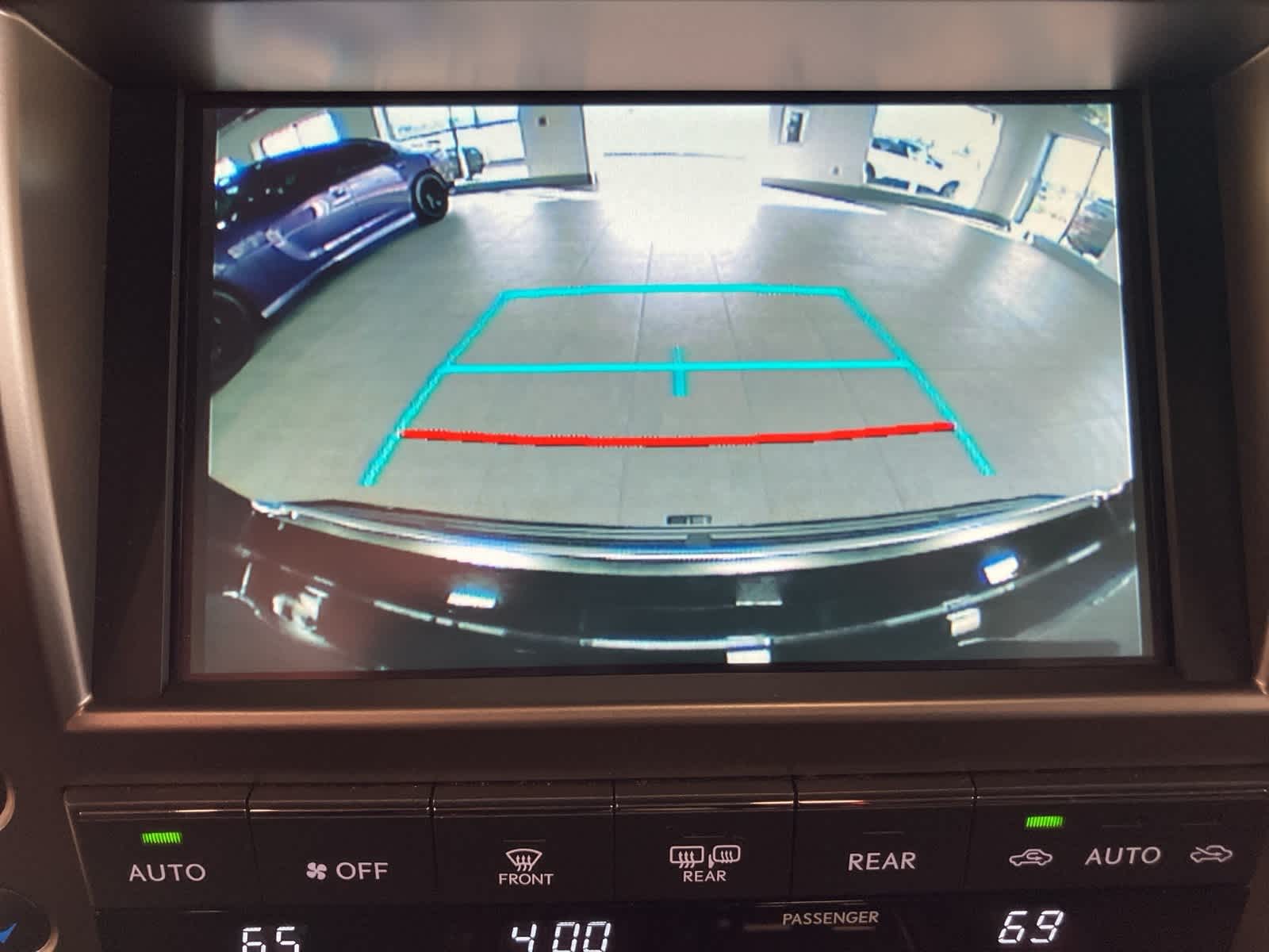 Thumbnail: 2021 Lexus GX - 23