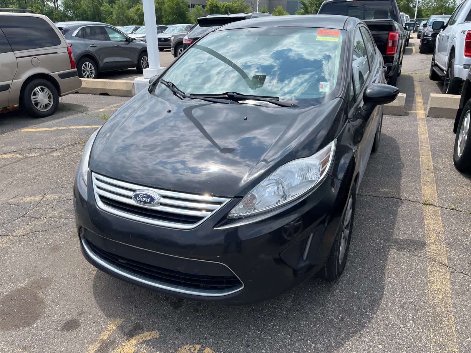 Thumbnail: 2011 Ford Fiesta - 3