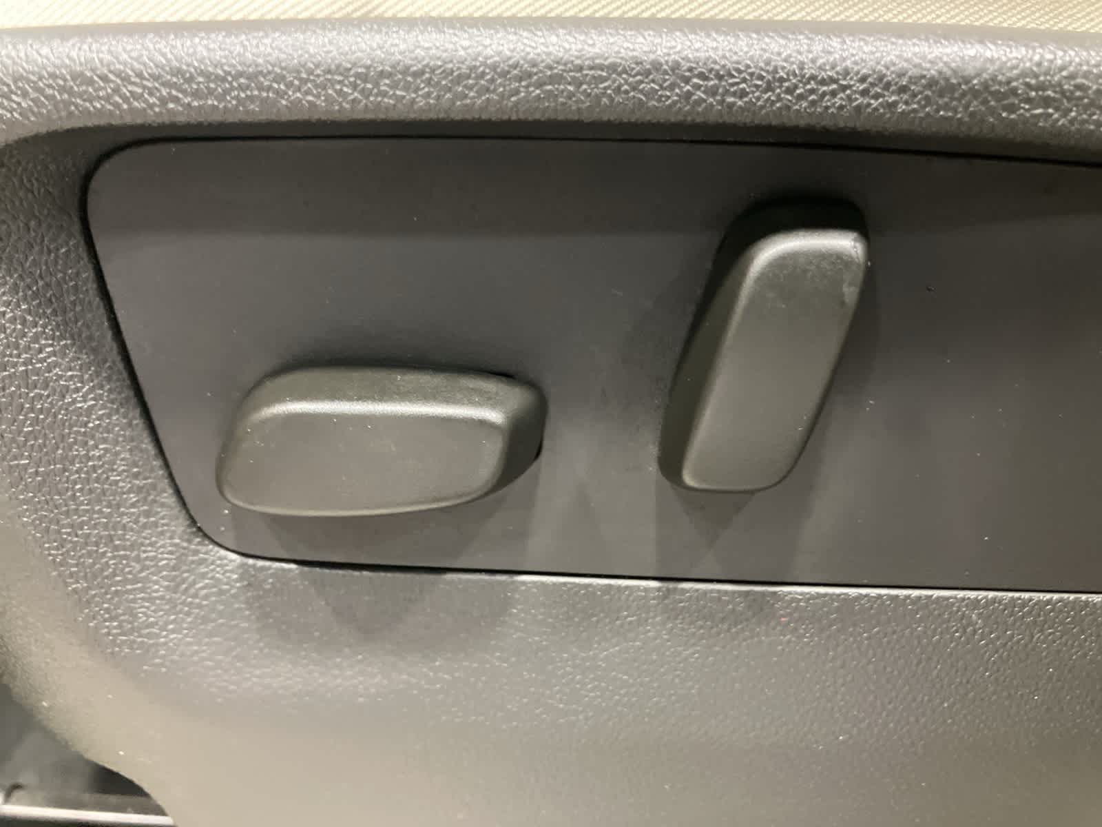 Thumbnail: 2023 Buick Envision - 13