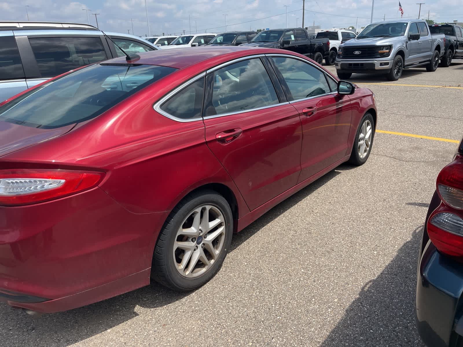Thumbnail: 2014 Ford Fusion - 14
