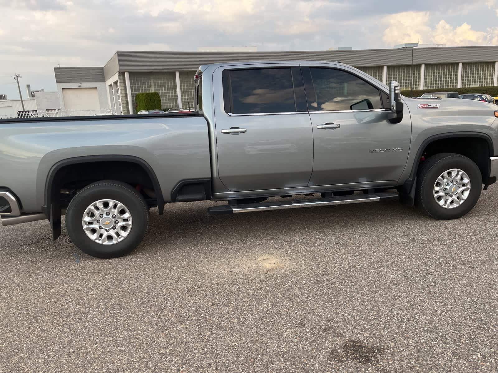 Thumbnail: 2025 Chevrolet Silverado 2500 - 17