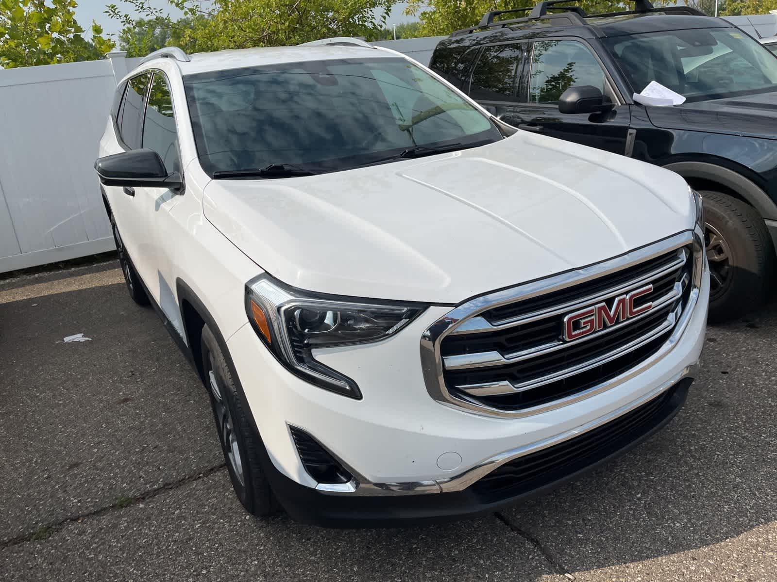 Thumbnail: 2020 GMC Terrain - 17