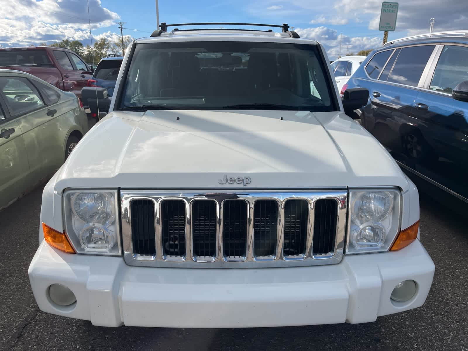 Thumbnail: 2008 Jeep Commander - 24