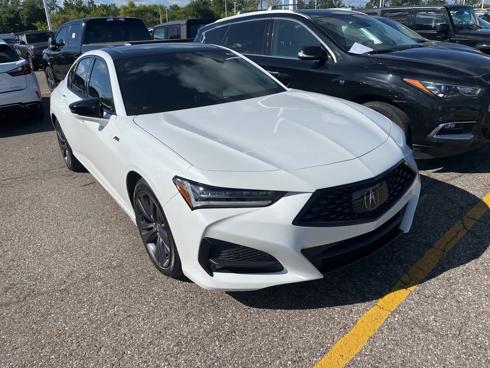 Thumbnail: 2022 Acura TLX - 21