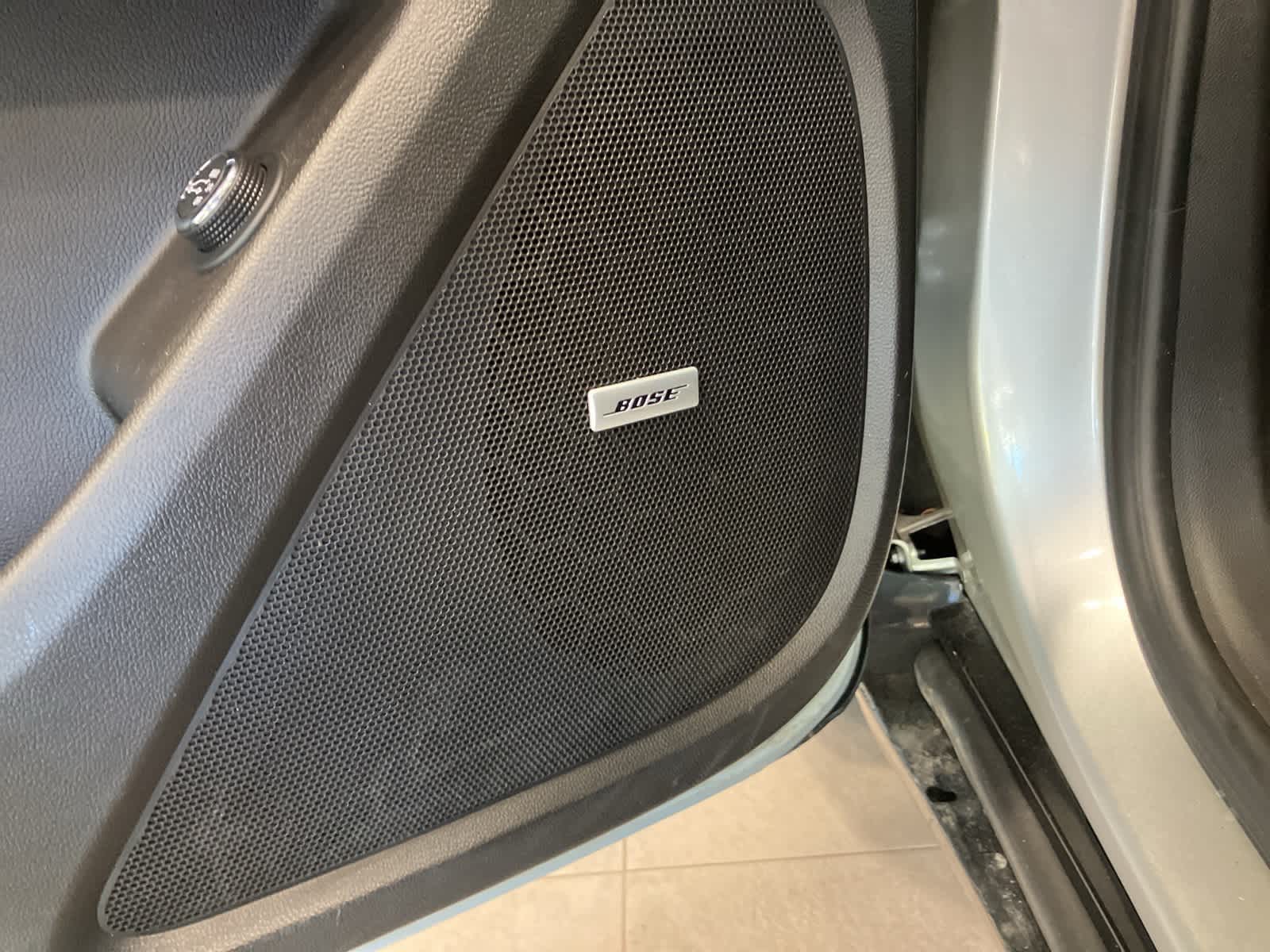 Thumbnail: 2018 Chevrolet Traverse - 14