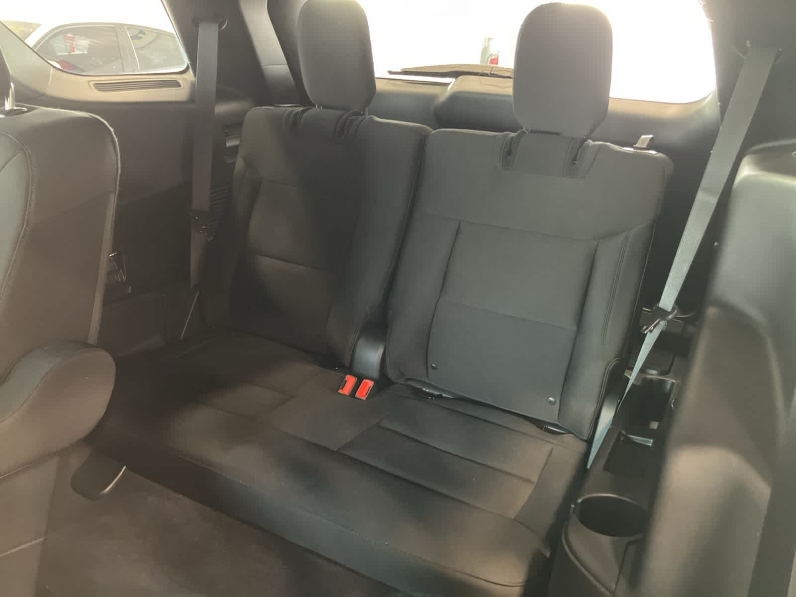 Thumbnail: 2020 Ford Explorer - 24