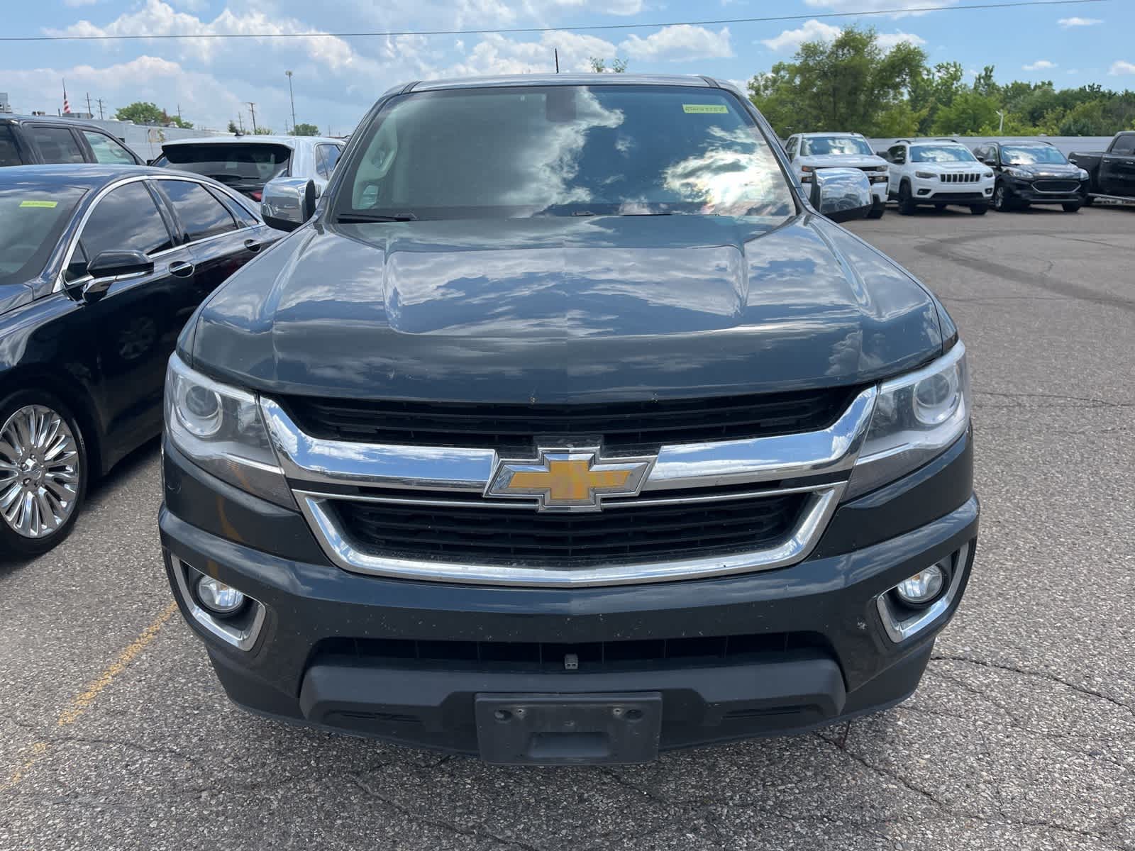 Thumbnail: 2017 Chevrolet Colorado - 21