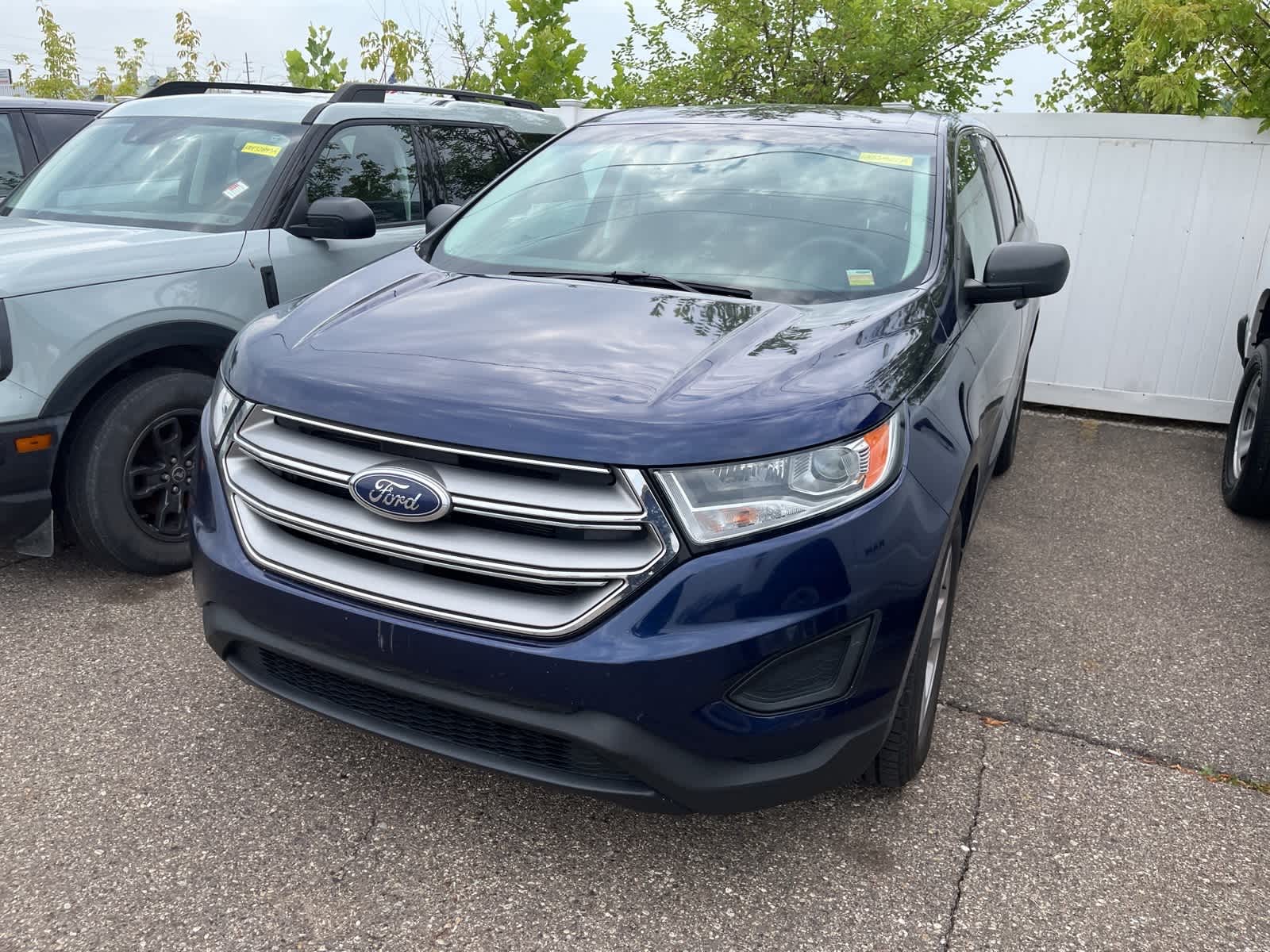 Thumbnail: 2016 Ford Edge - 3