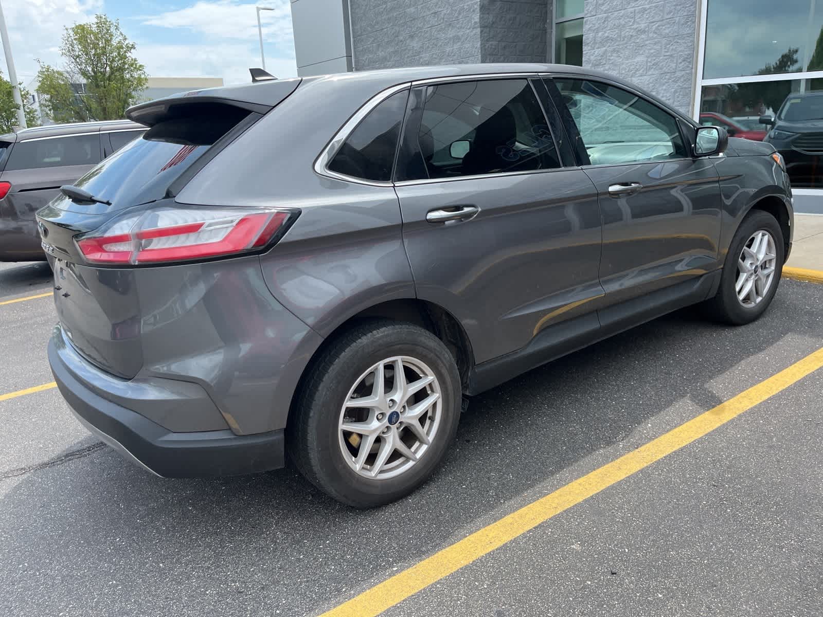 Thumbnail: 2022 Ford Edge - 13