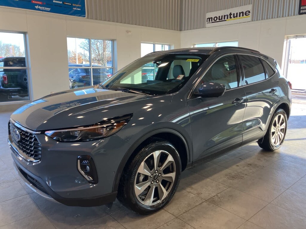 Used 2023 Ford Escape Platinum SUV