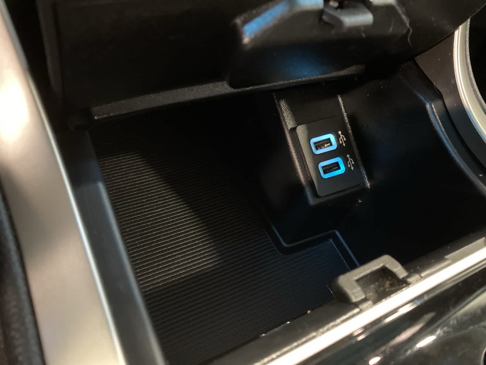 Thumbnail: 2019 Ford Edge - 24