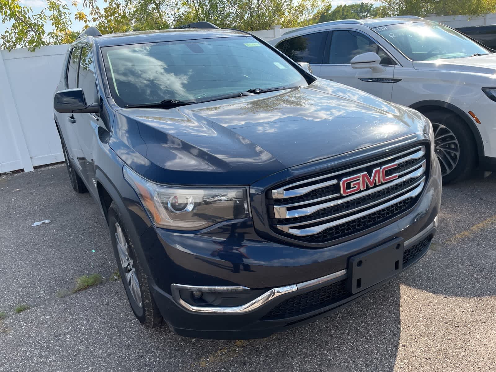 Thumbnail: 2017 GMC Acadia - 18