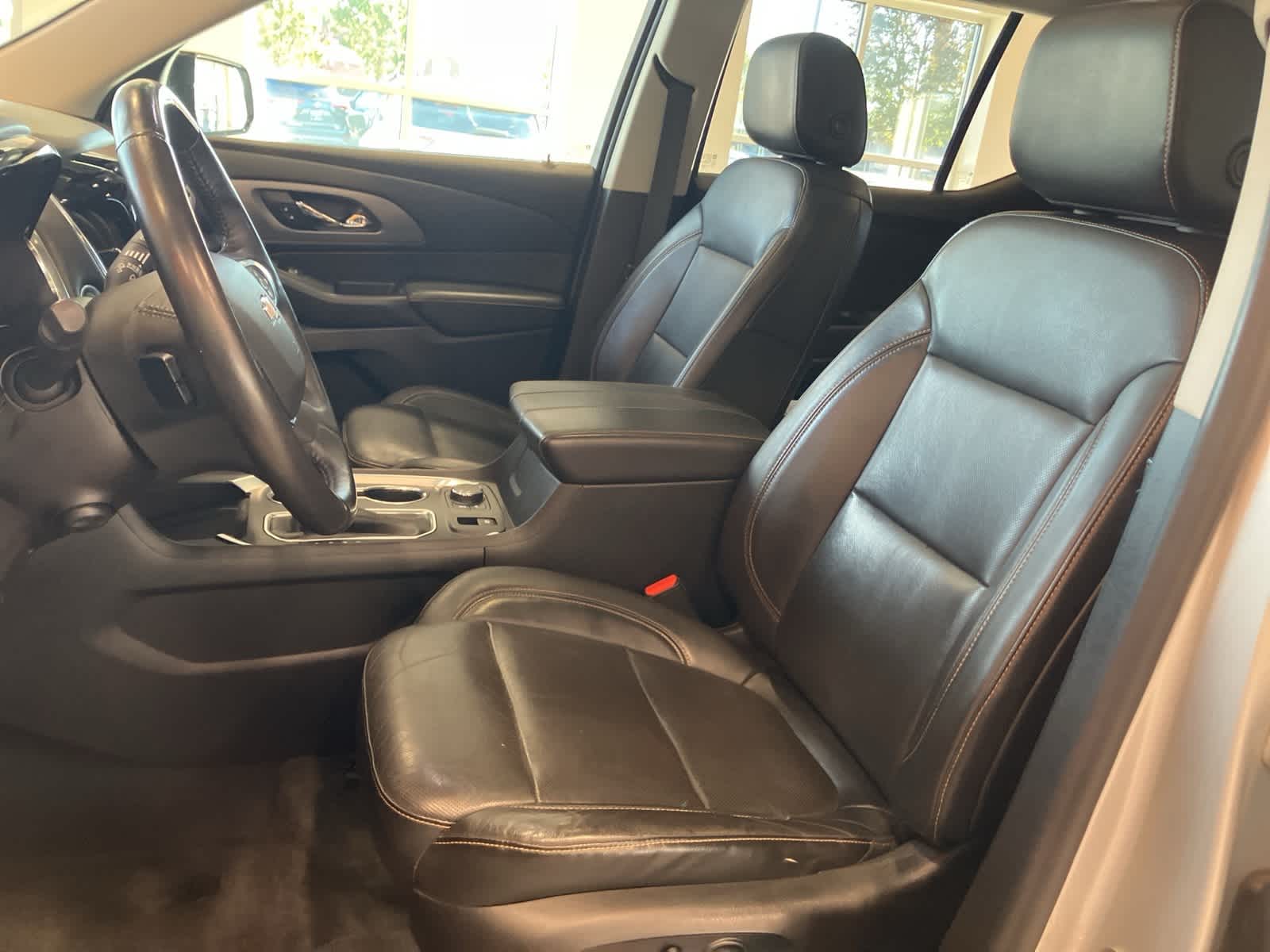 Thumbnail: 2018 Chevrolet Traverse - 12