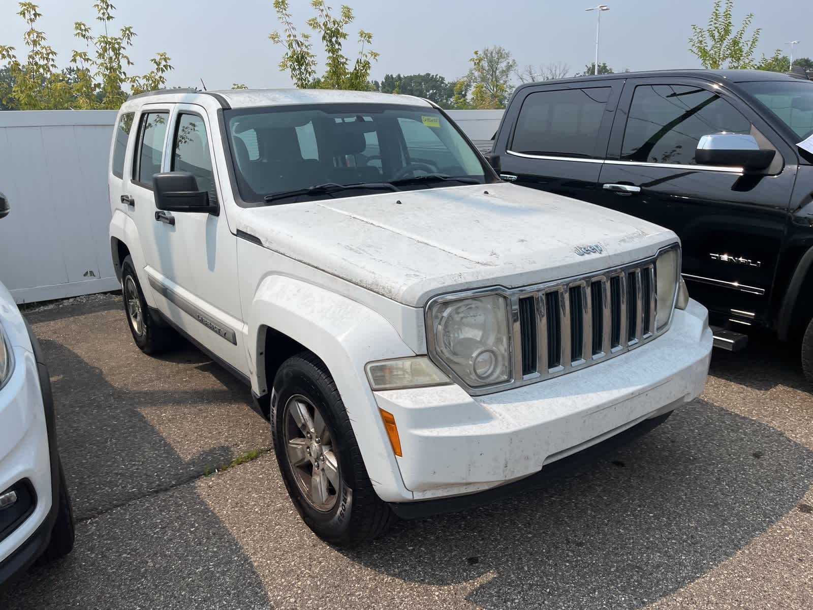 Thumbnail: 2012 Jeep Liberty - 15