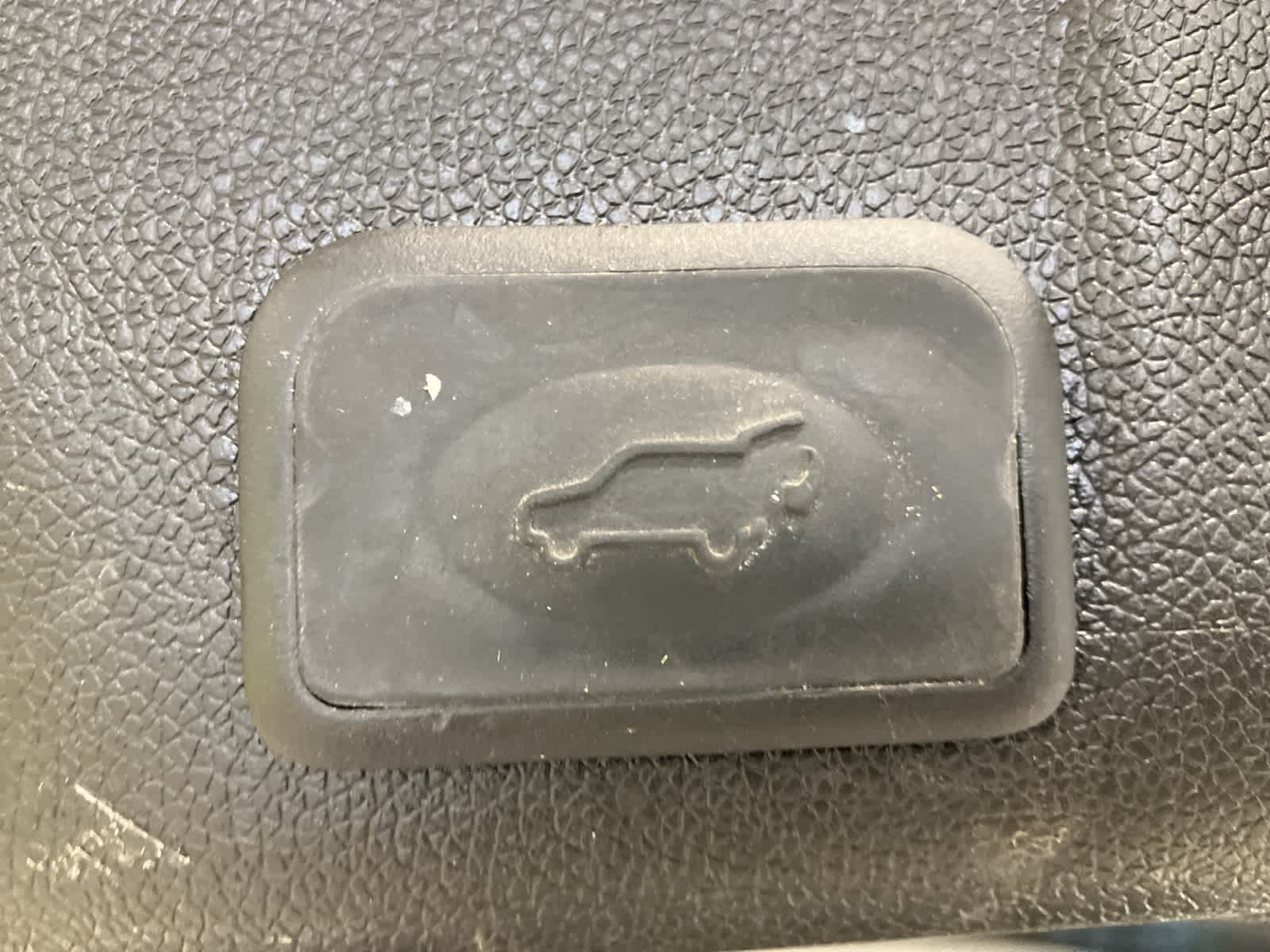 Thumbnail: 2013 GMC Acadia - 29