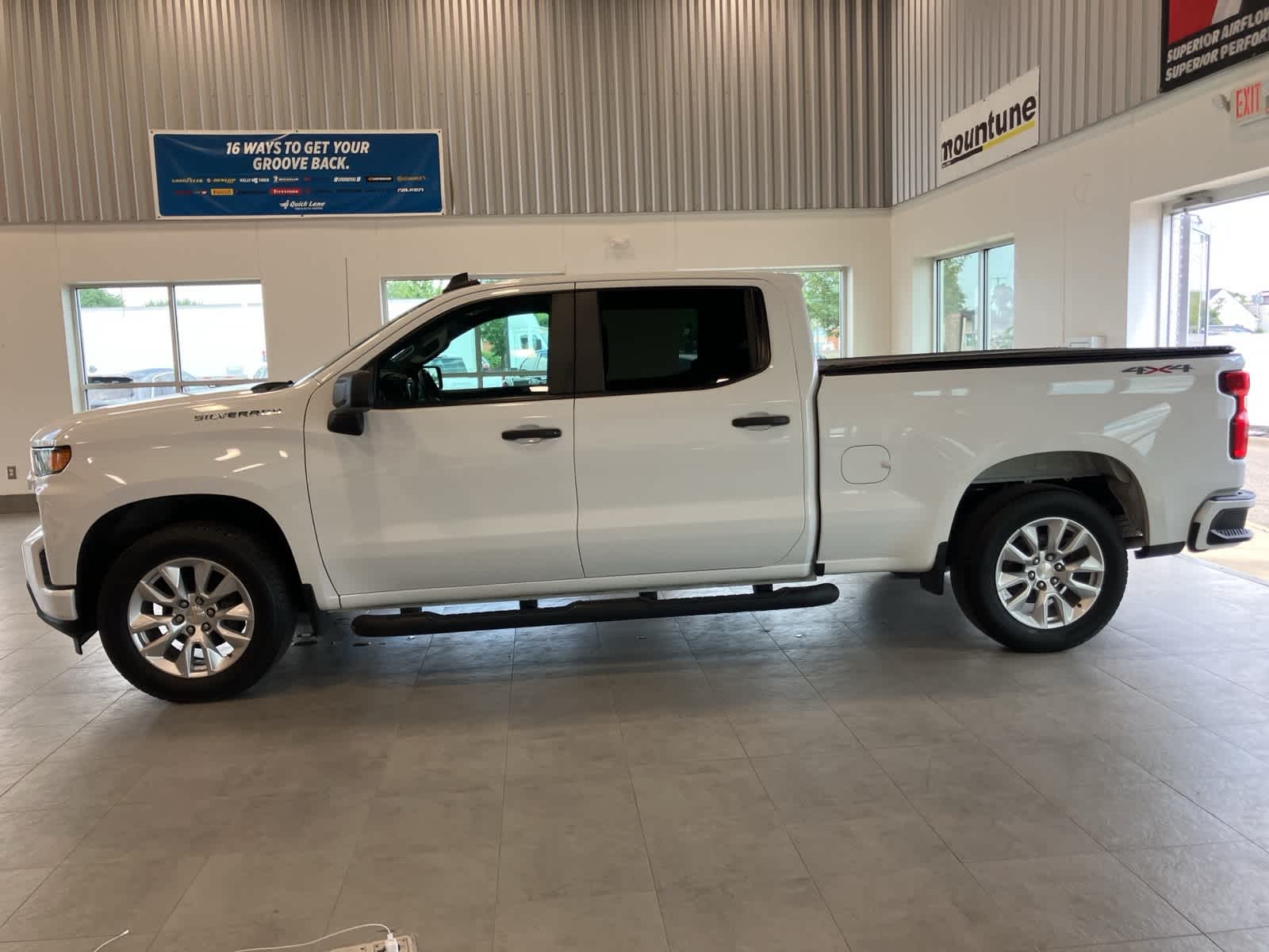 Thumbnail: 2021 Chevrolet Silverado 1500 - 8