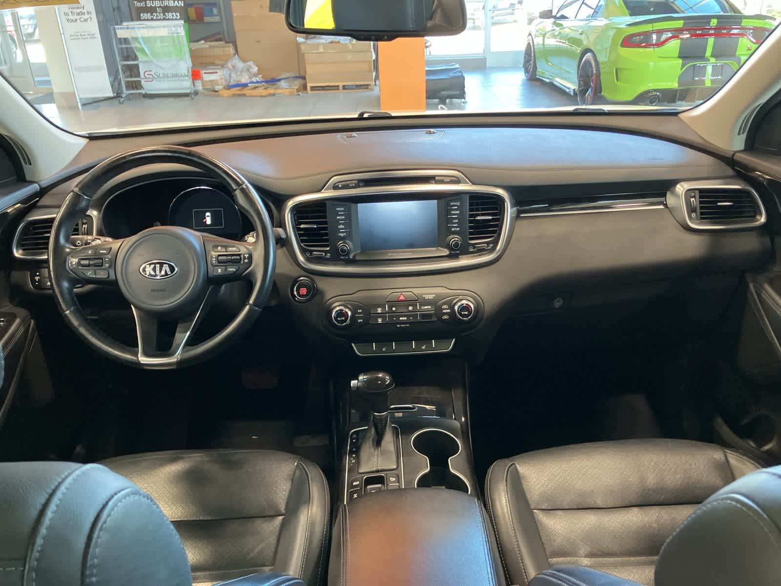 Thumbnail: 2017 Kia Sorento - 24