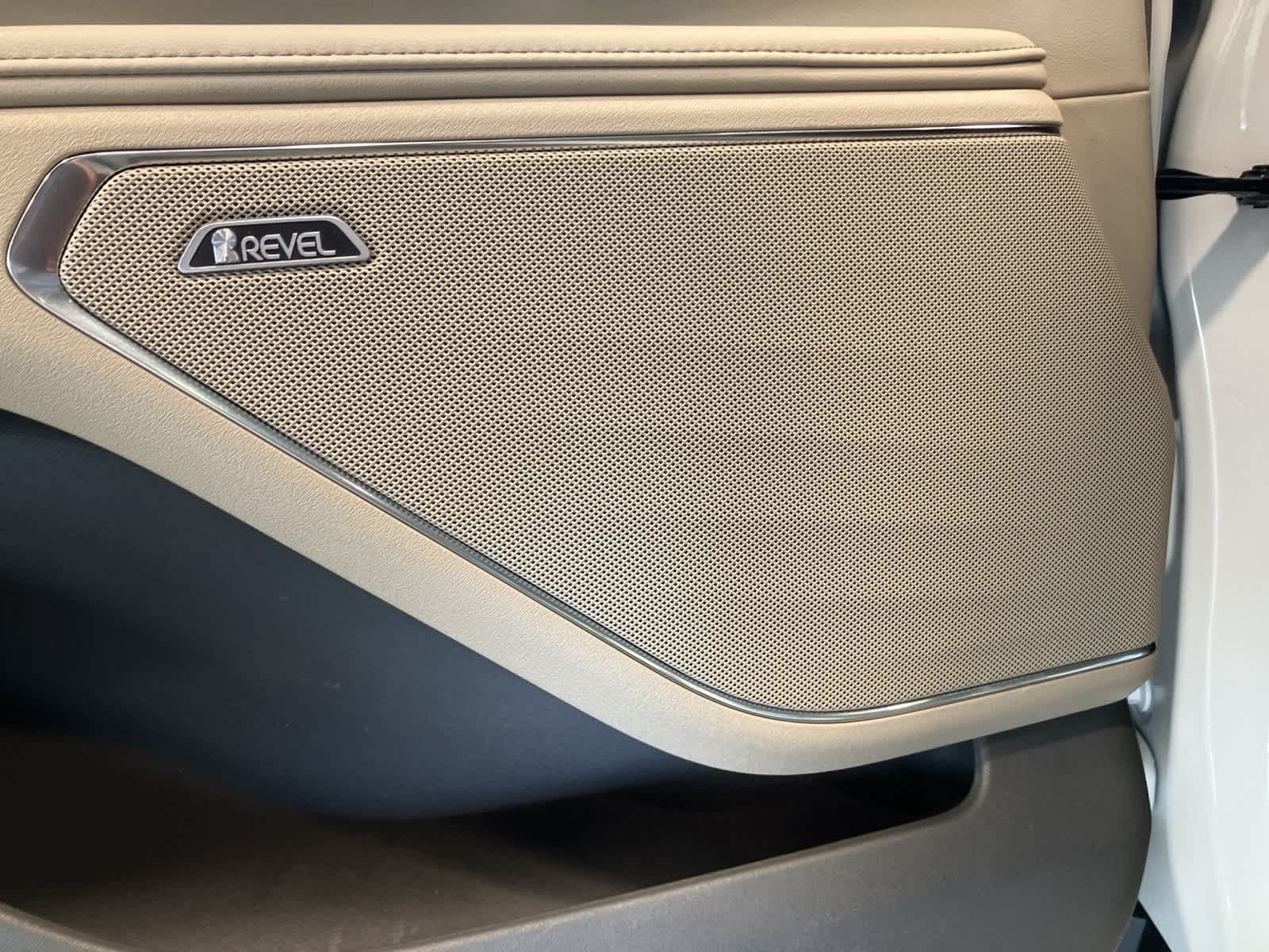 Thumbnail: 2024 Lincoln Nautilus - 15