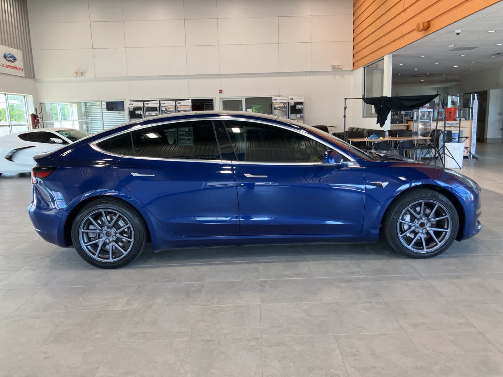 Thumbnail: 2020 Tesla Model 3 - 4