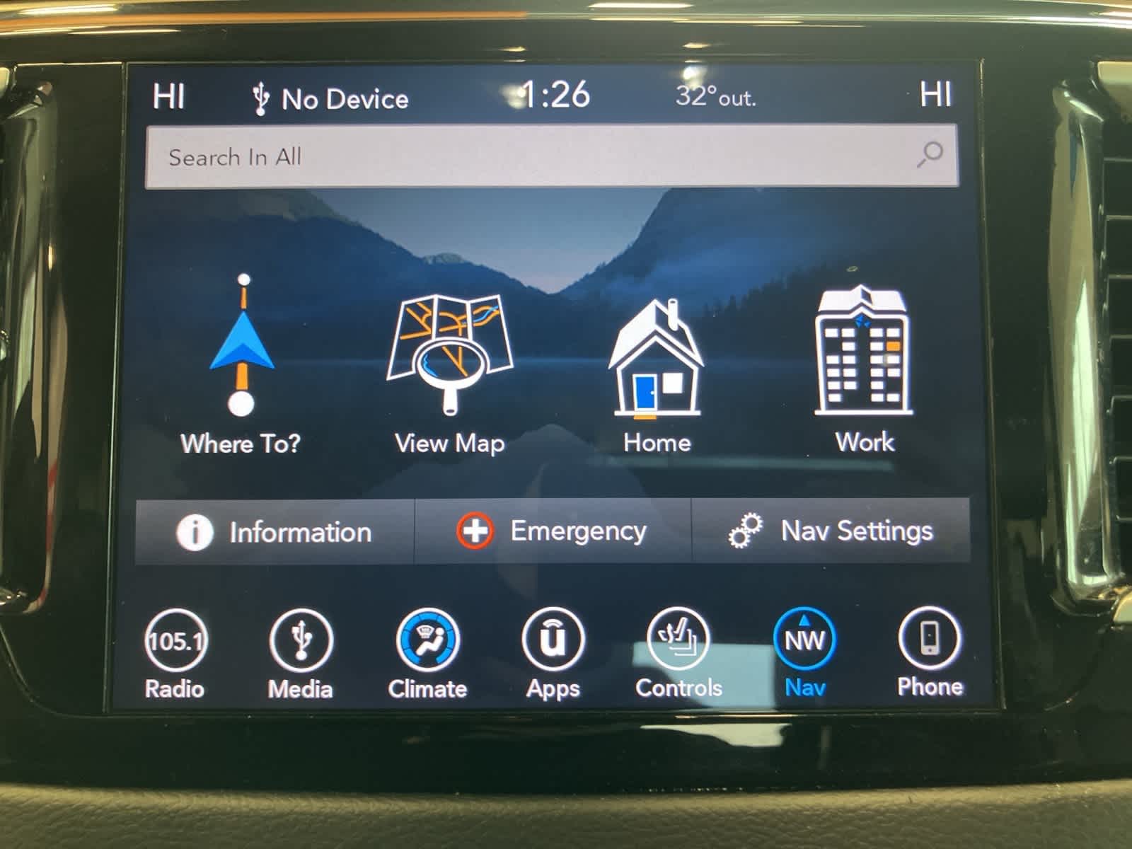 Thumbnail: 2018 Chrysler Pacifica - 18