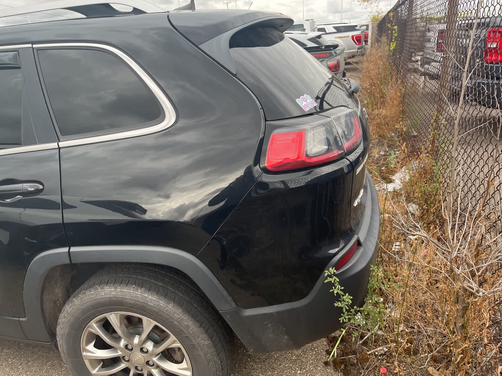 Thumbnail: 2019 Jeep Cherokee - 7